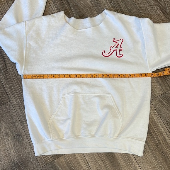 Alabama Custom Cut neck hoodie with kangaroo pocket - Picture 4 of 5